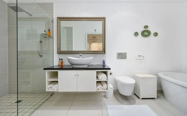 Millbury Guest House