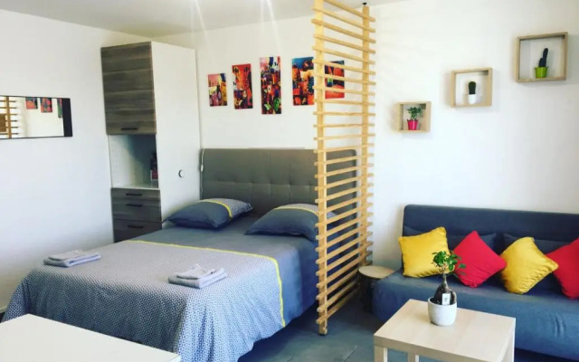 Suite Athéna - Melun gare RER - Balcon et parking