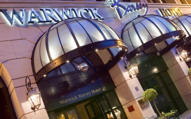 Hotel Barsey by Warwick Брюссель вид на фасад