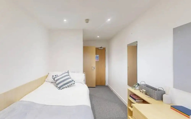 Student Only Ensuite Plus Edinburgh