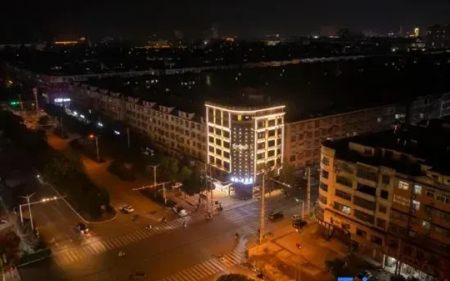 Home Inn Rui Bai · Cloud Hotel (Gushi County Phoenix Avenue)