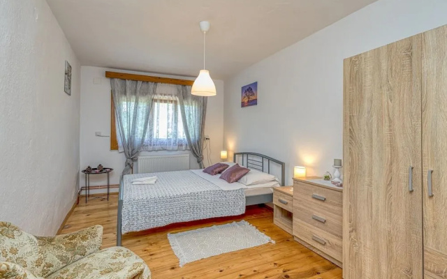 Child Friendly Rural House Jeka