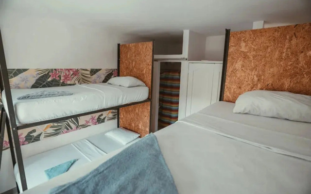 Hostal Pura Vida La 70
