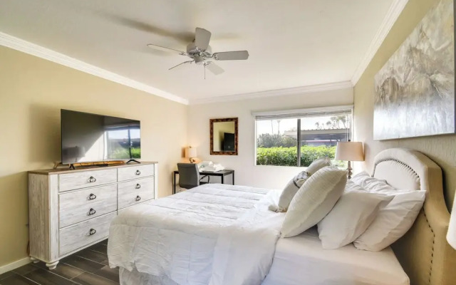 Near Fashion Square & Old Town: Scottsdale Condo!