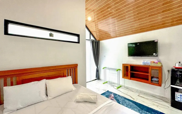 Diyanis Glamping Sekipan Tawangmangu Mitra RedDoorz