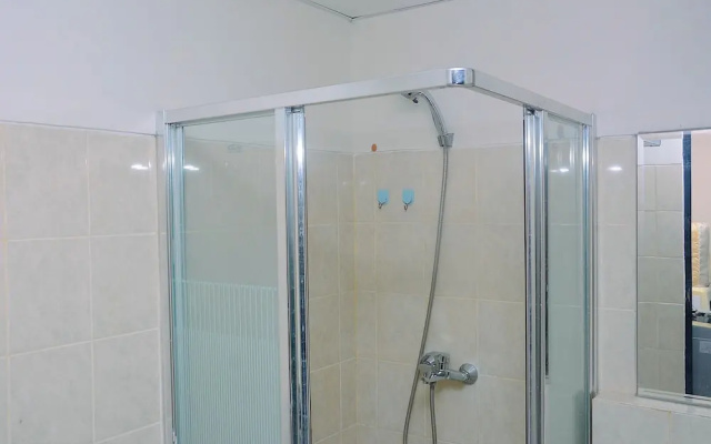 Cozy And Elegant 1Br At The Wave Apartment Kuningan