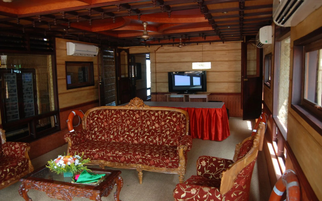 Ben's Houseboats