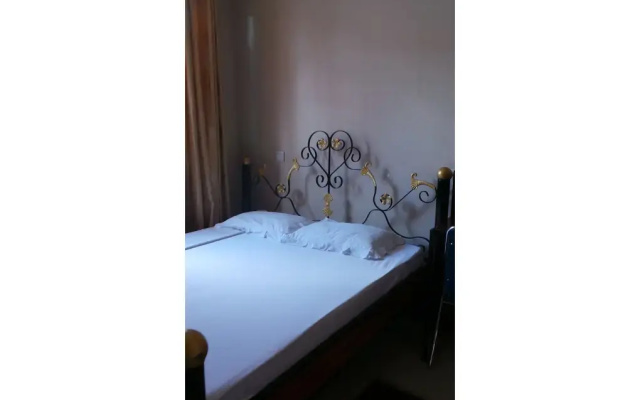 Bush Route Hotel
