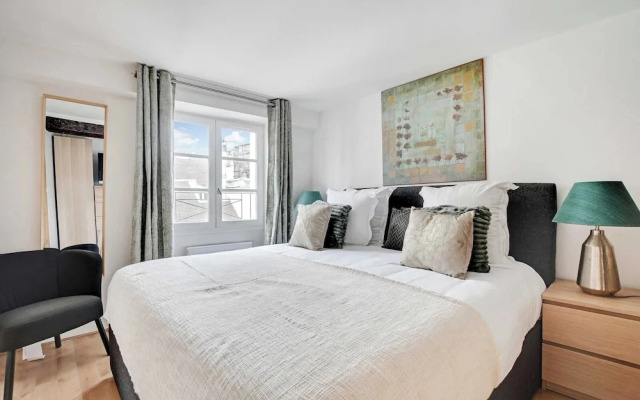 Stunning Duplex 1br/4p - Notre-dame Cathedral