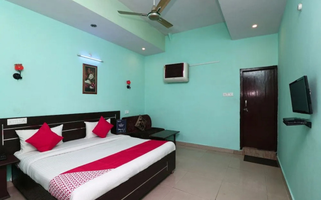 OYO 16905 The Rohtak Hyatt