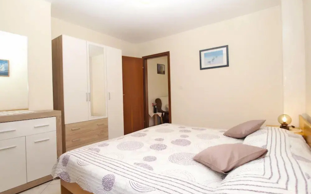 Apartment 604