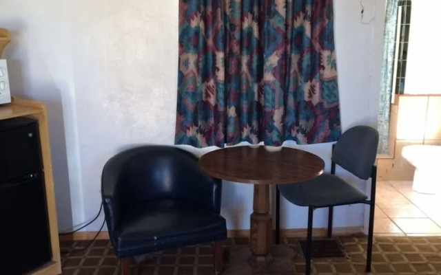 Hacienda Motel