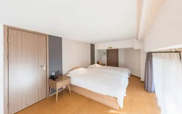 YUN MAN Suites Hotel
