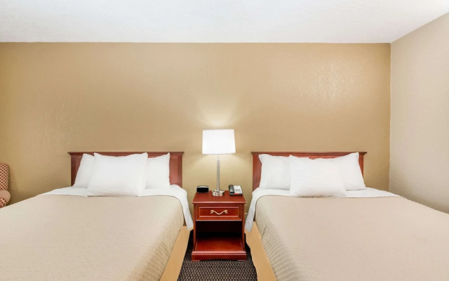 Days Inn West Des Moines