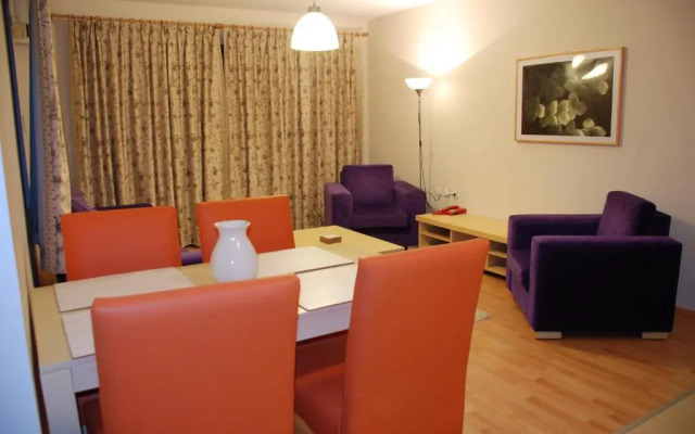 Tuntas Suites Altinkum