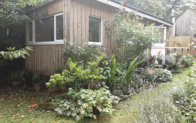 Tranquil Wood Cabin set in a Beautiful Orchard