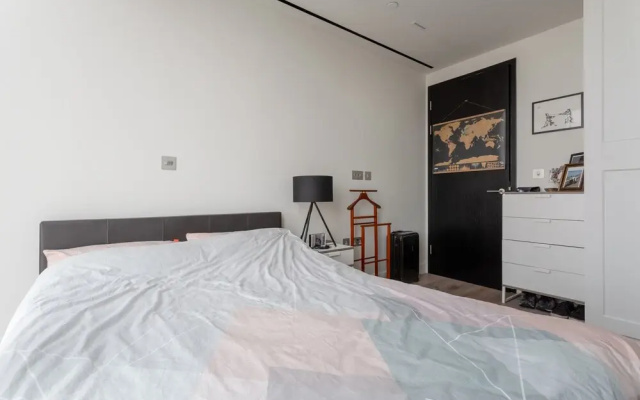 Modern 2 Bedroom Flat With a Stunning View
