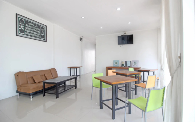RedDoorz @ Jalan Ringroad Selatan