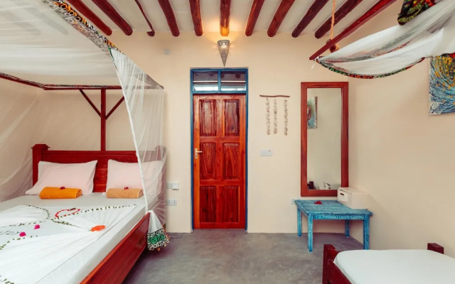 Demani Lodge