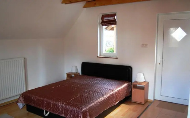 Maya Guesthouse