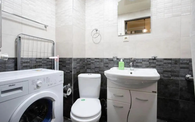 47A Excellent apartment center capital