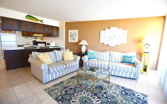 Antigua 403 by RedAwning