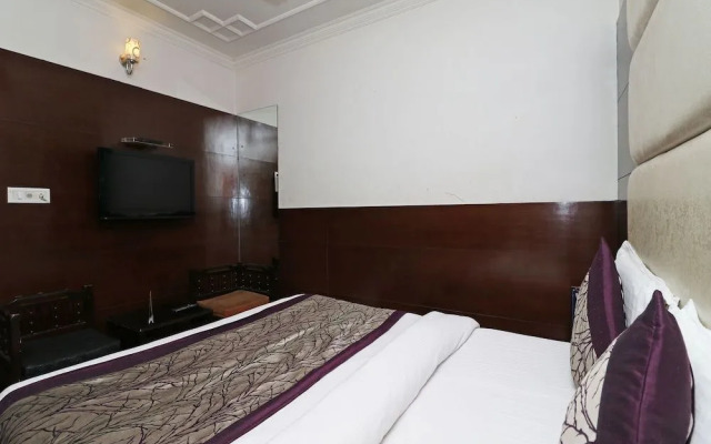 OYO 12982 Hotel Oris International
