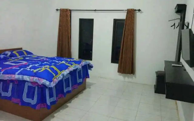 Sutra Hotel