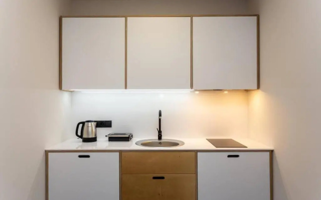 Bright Cozy Apartment For 4