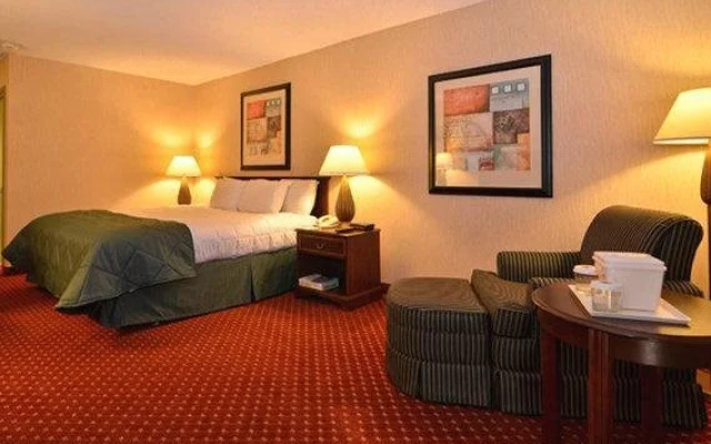Clarion Hotel Atlanta Airport South
