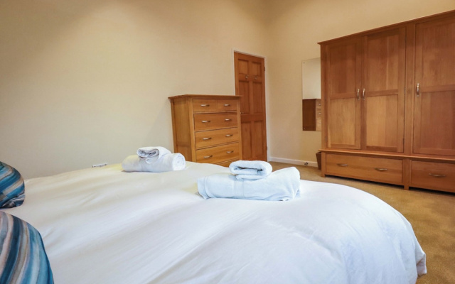 Benasa Lodge
