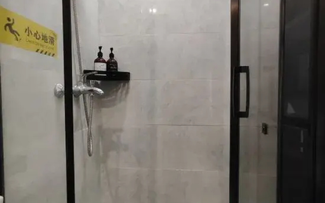 Pingdu Manyu Light Luxury Viewing Apartment (Zhongjie Times Square)