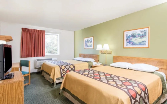 Super 8 West Middlesex/Sharon Area