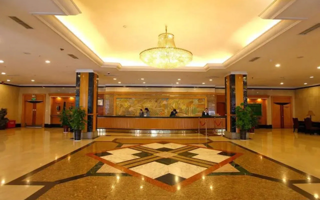 Super 8 Hotel Sanyuanli Subway Station