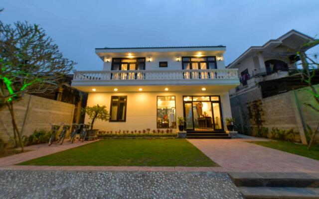 Отель Hoi An Sunny Pool Villa вид на фасад