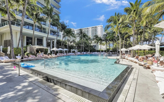 W Hotel Residences Suite South Beach