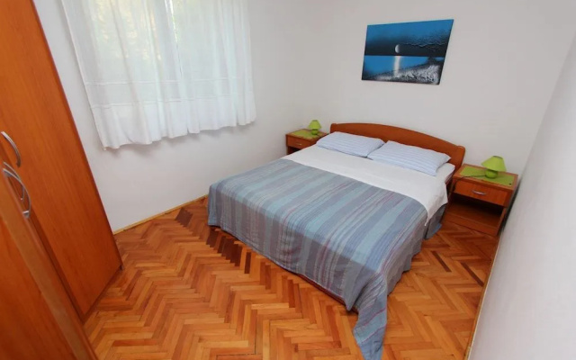 Apartments Lara