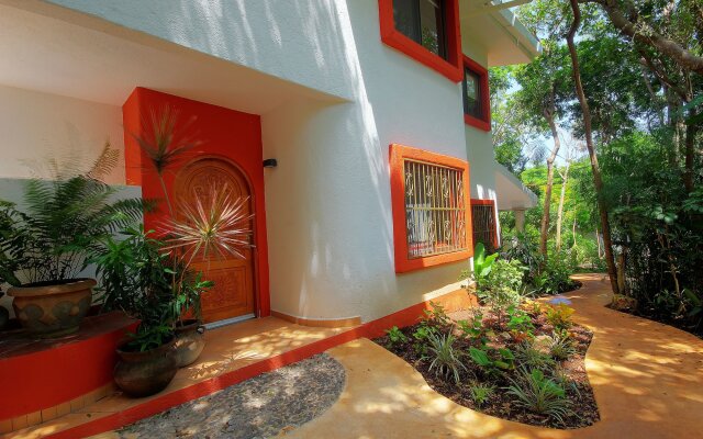 Отель Riviera Maya Suites вид на фасад