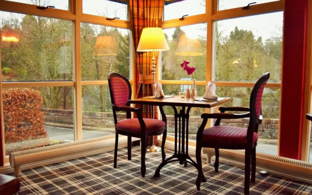 The Bridge of Cally Hotel