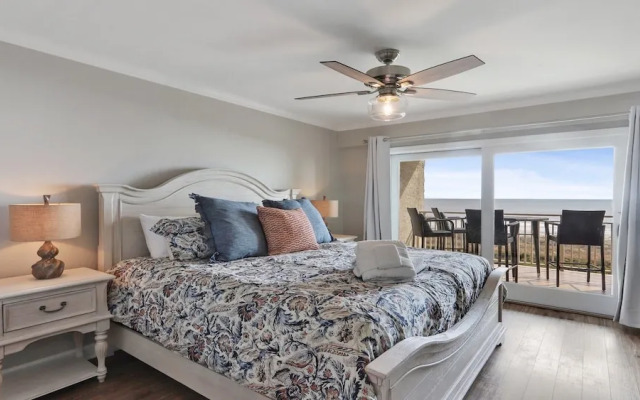503 Shorewood 2 Bedroom Condo
