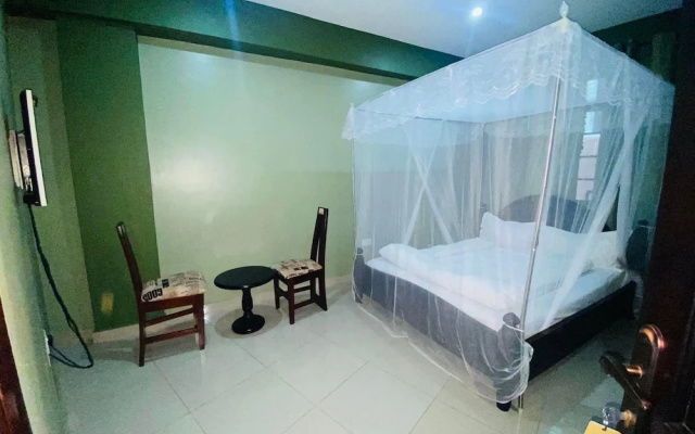 Suzie hotels