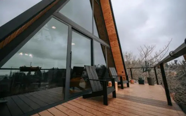 Chalet 1 Bedroom 1 Bathroom - Batumi