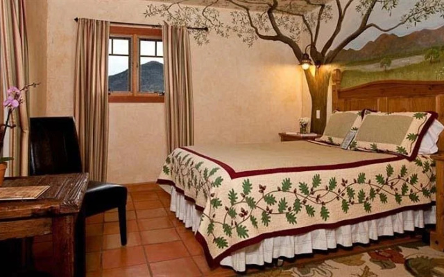 Sunglow Guest Ranch Resort