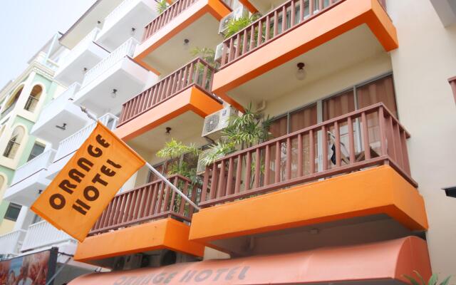 Orange Hotel вид на фасад