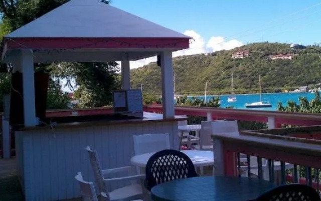 Sea Crest Inn