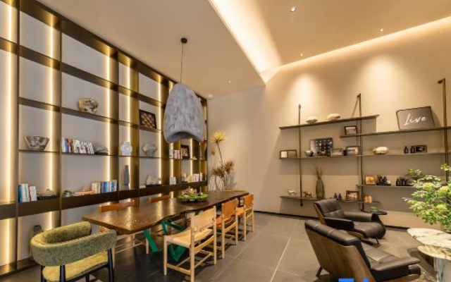 LZ Hotel