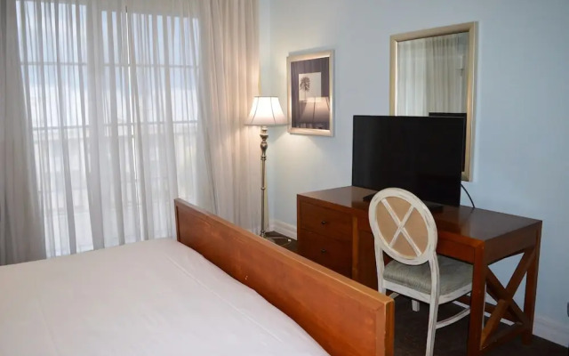 Harborside Suites at Little Harbor