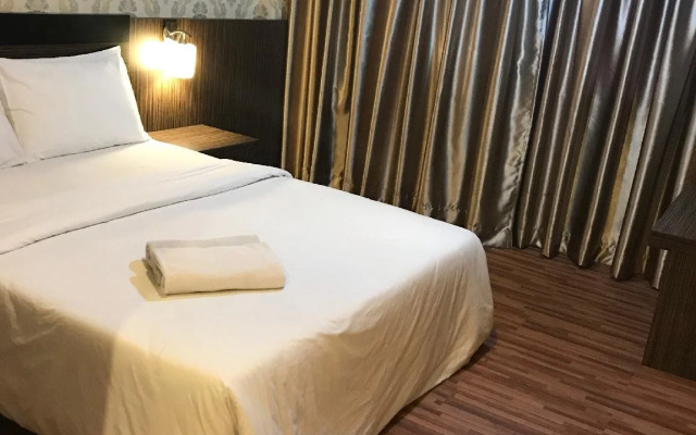 V Hotel