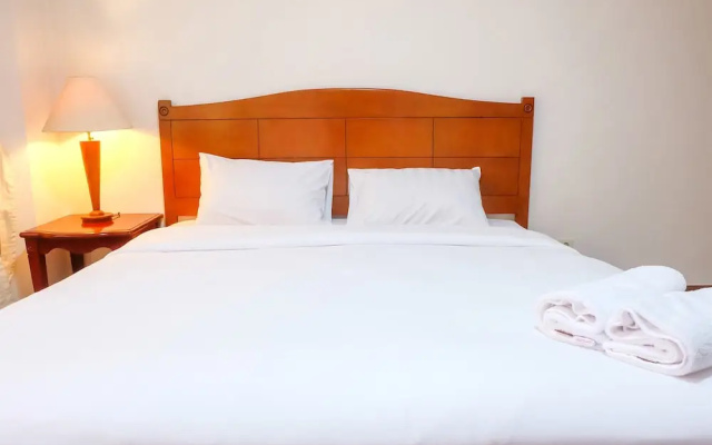 3 Bedrooms Luxury Senopati SCBD Apartment by Travelio