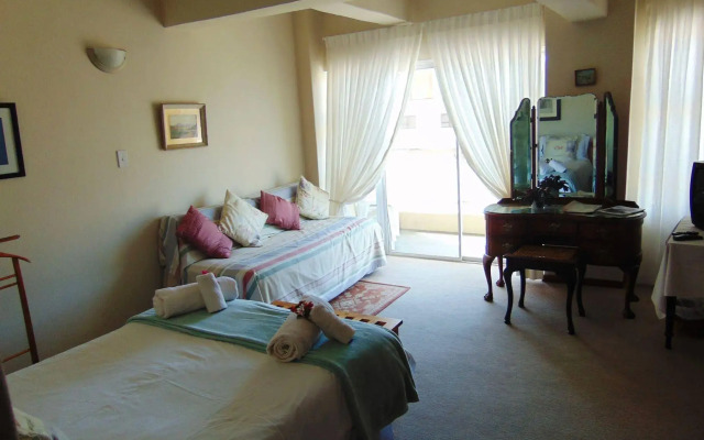 Whale Watchers Inn